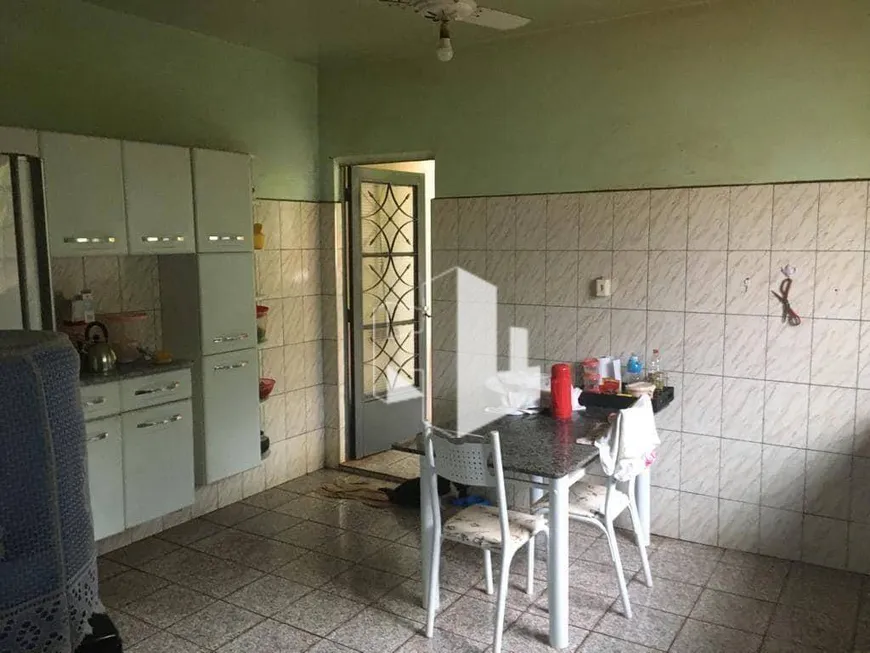 Foto 1 de Casa com 2 Quartos à venda, 2202m² em Vila Assis, Jaú