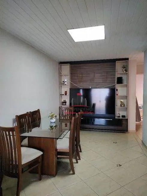 Foto 1 de Casa com 3 Quartos à venda, 120m² em Conjunto Residencial Trinta e Um de Março, São José dos Campos