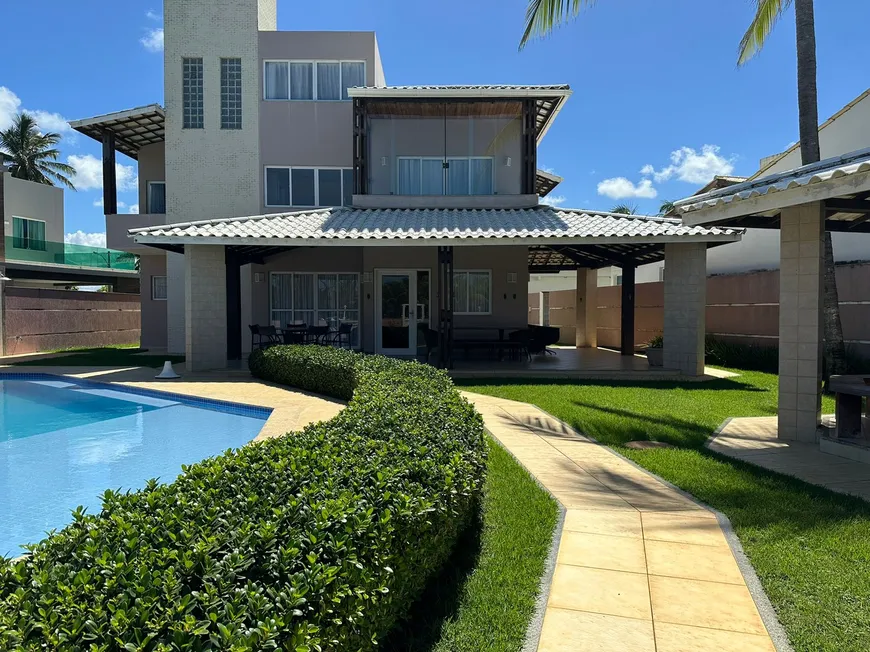 Foto 1 de Casa com 5 Quartos à venda, 230m² em Guarajuba Monte Gordo, Camaçari