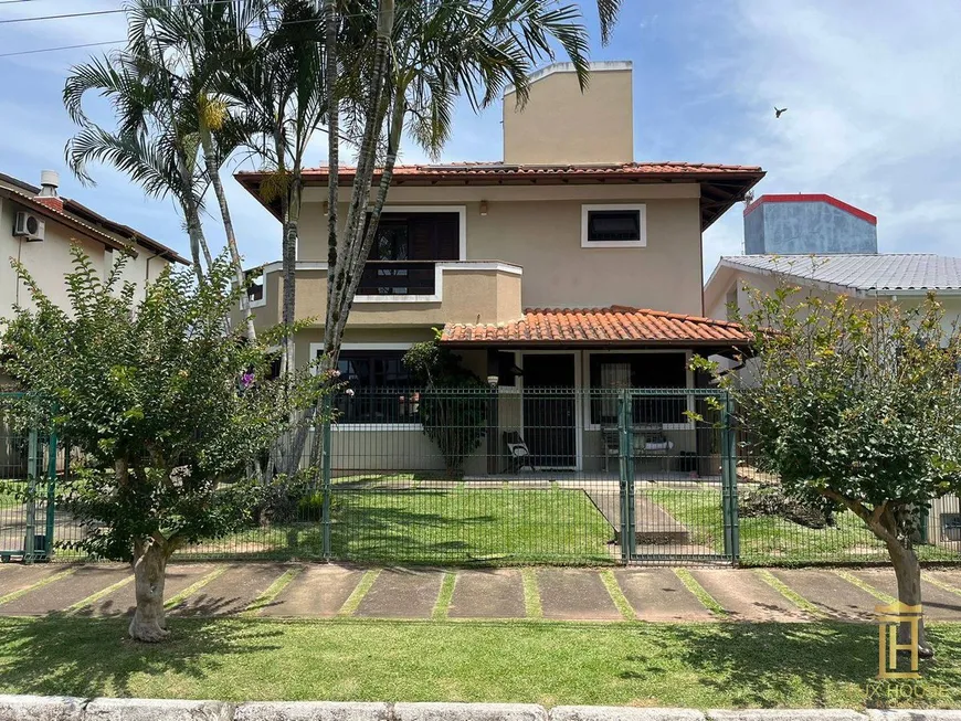 Foto 1 de Casa com 3 Quartos para alugar, 450m² em Jurerê Internacional, Florianópolis