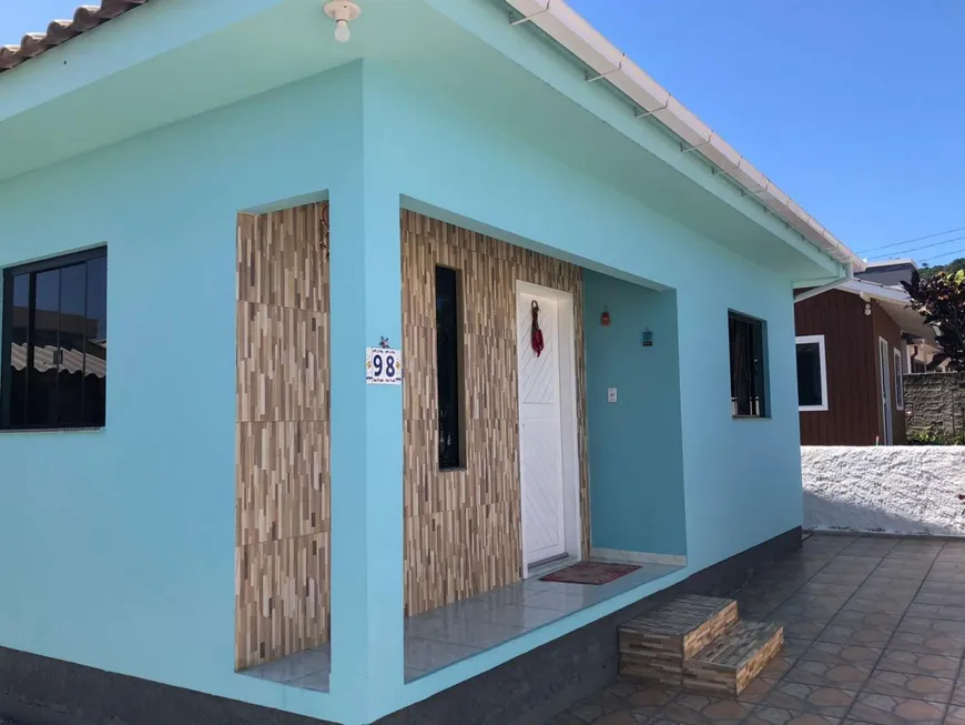Foto 1 de Casa com 3 Quartos à venda, 300m² em Vila Santo Antônio, Imbituba