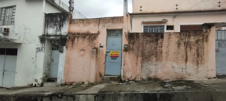 Foto 1 de Casa com 1 Quarto para alugar, 30m² em Colubandê, São Gonçalo