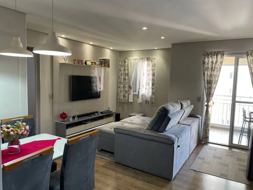 Foto 1 de Apartamento com 2 Quartos à venda, 74m² em Jardim Tupanci, Barueri