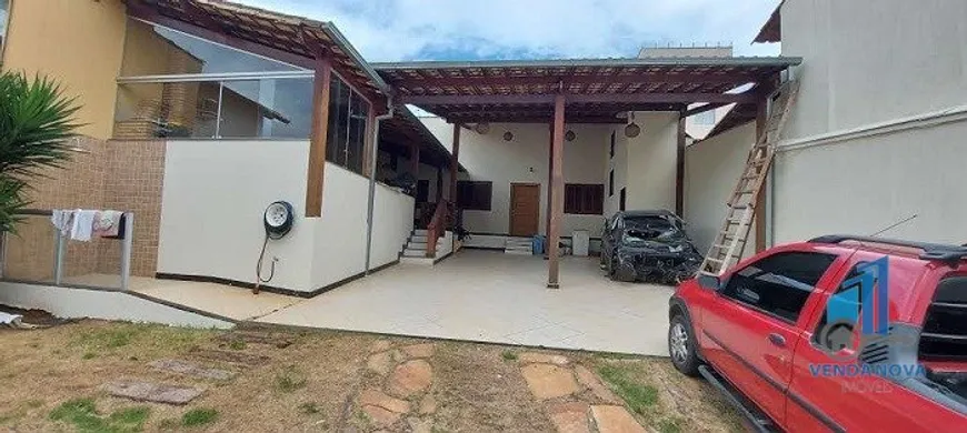 Foto 1 de Casa com 3 Quartos à venda, 200m² em São João Batista, Belo Horizonte