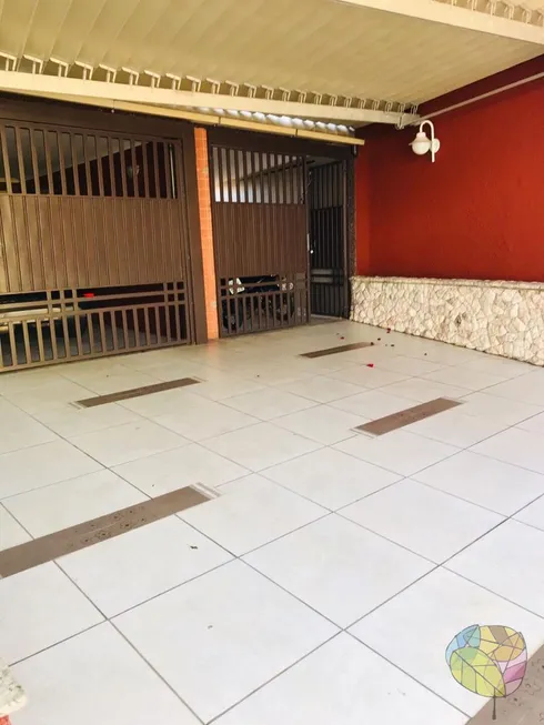 Foto 1 de Casa com 6 Quartos à venda, 600m² em Vila Bastos, Santo André