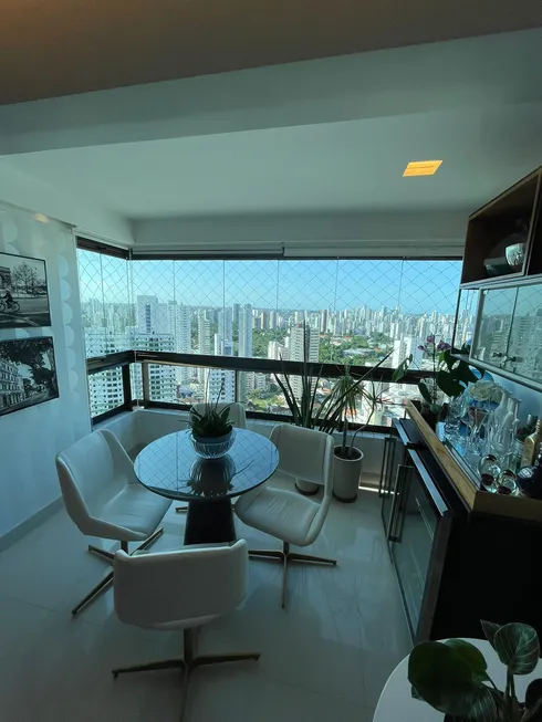 Foto 1 de Apartamento com 3 Quartos à venda, 136m² em Madalena, Recife