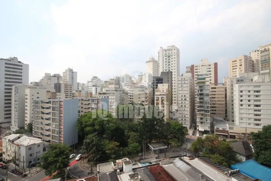 Foto 1 de Apartamento com 3 Quartos à venda, 285m² em Higienópolis, São Paulo