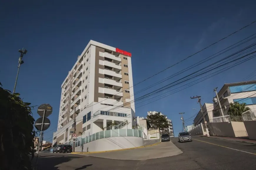 Foto 1 de Apartamento com 2 Quartos à venda, 69m² em Capoeiras, Florianópolis