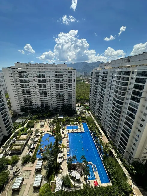 Foto 1 de Apartamento com 3 Quartos para alugar, 86m² em Jacarepaguá, Rio de Janeiro