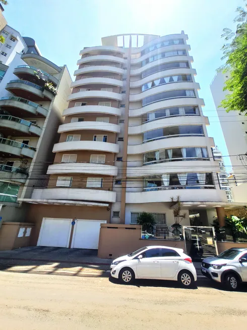 Foto 1 de Apartamento com 3 Quartos para alugar, 140m² em Centro, Chapecó