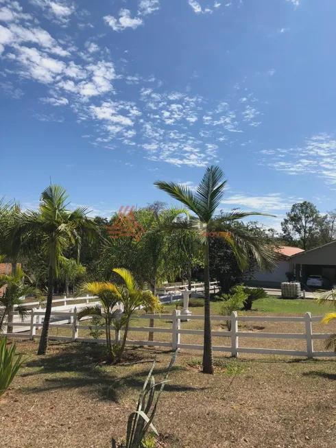 Foto 1 de Fazenda/Sítio com 5 Quartos à venda, 425m² em Recanto Arizona, Patrocínio Paulista