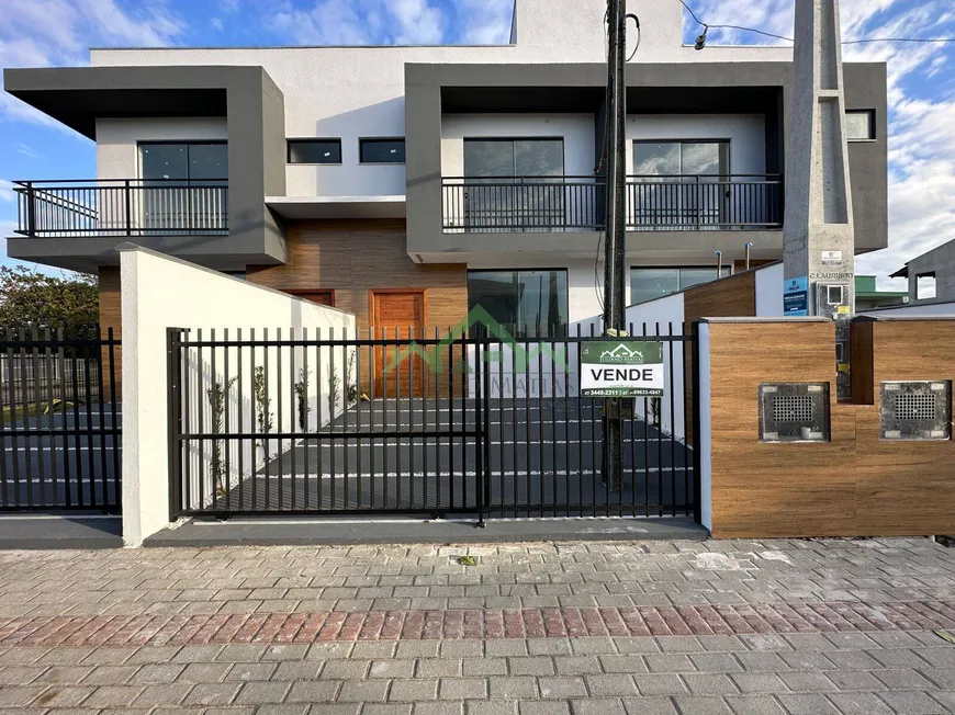 Foto 1 de Sobrado com 3 Quartos à venda, 85m² em Salinas, Balneário Barra do Sul