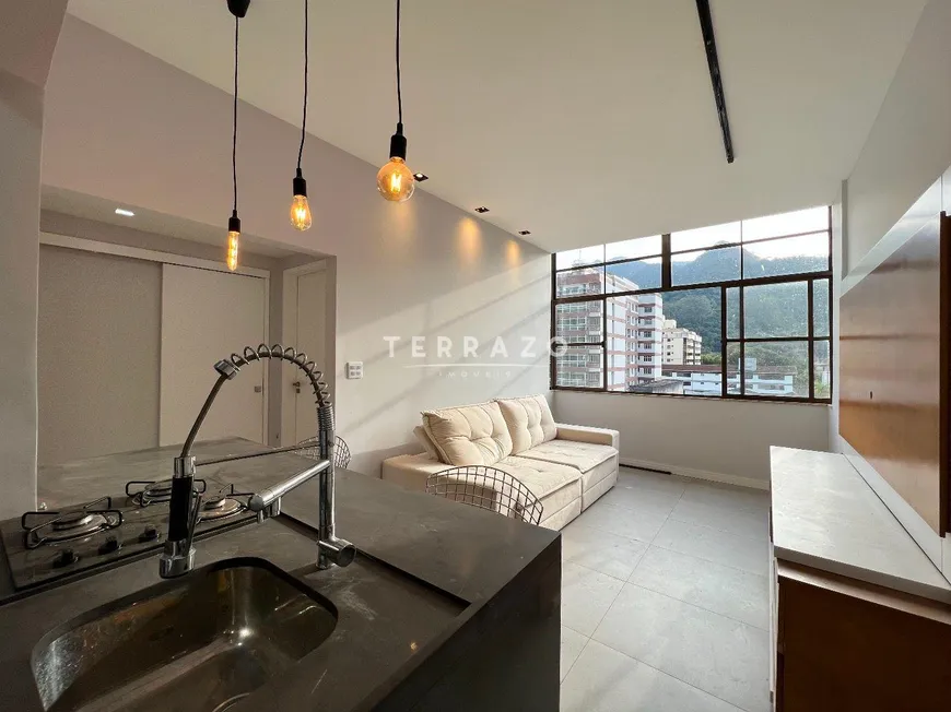Foto 1 de Apartamento com 2 Quartos à venda, 45m² em Alto, Teresópolis