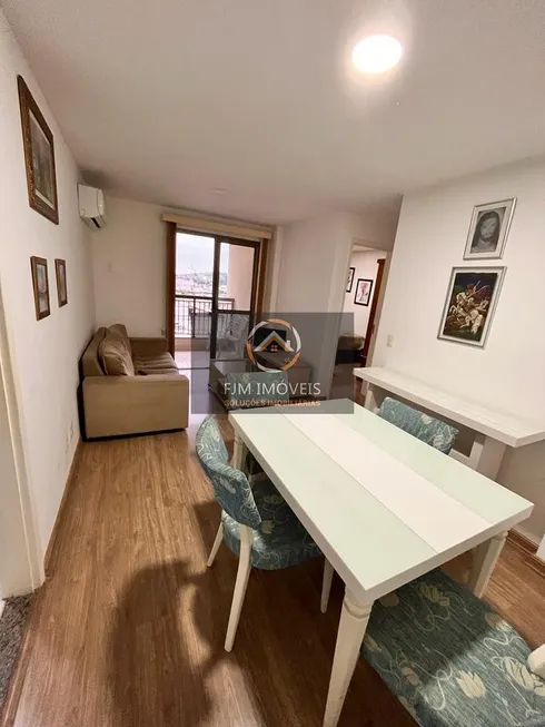 Foto 1 de Apartamento com 2 Quartos à venda, 60m² em Centro, Niterói