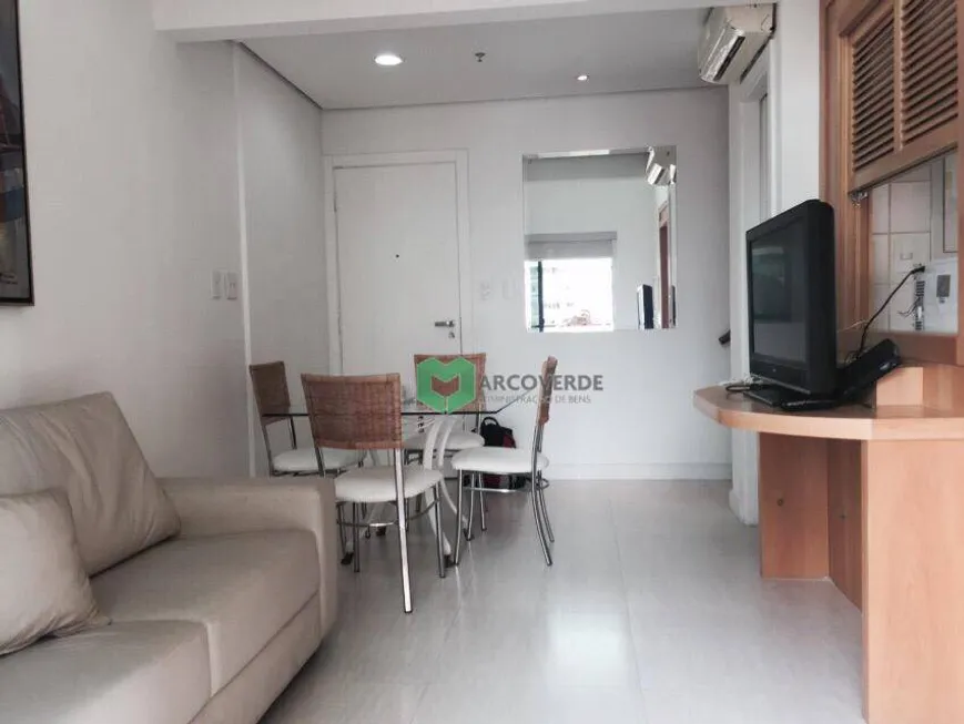 Foto 1 de Apartamento com 1 Quarto para alugar, 45m² em Moema, São Paulo