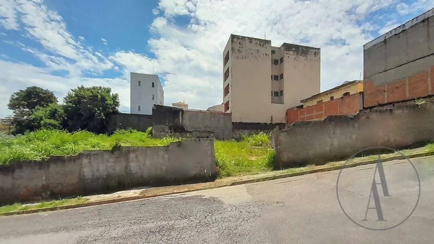 Foto 1 de Lote/Terreno à venda, 1359m² em Jardim Simus, Sorocaba