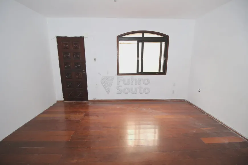 Foto 1 de Apartamento com 2 Quartos para alugar, 110m² em Centro, Pelotas