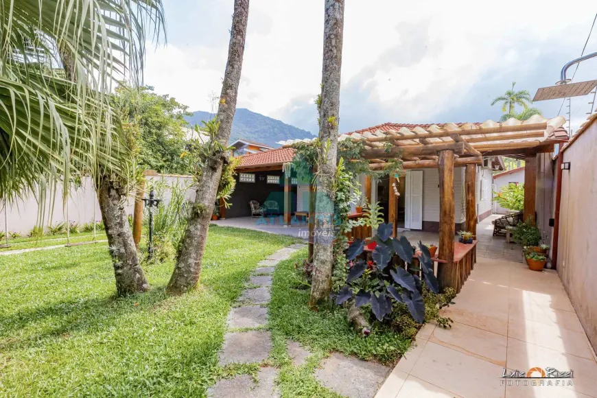 Foto 1 de Casa com 3 Quartos à venda, 543m² em Lagoinha, Ubatuba