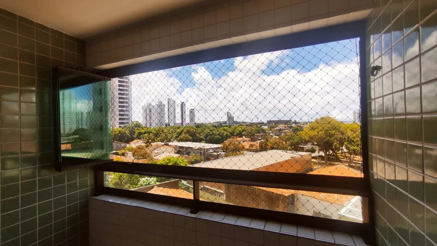 Foto 1 de Apartamento com 3 Quartos à venda, 72m² em Encruzilhada, Recife
