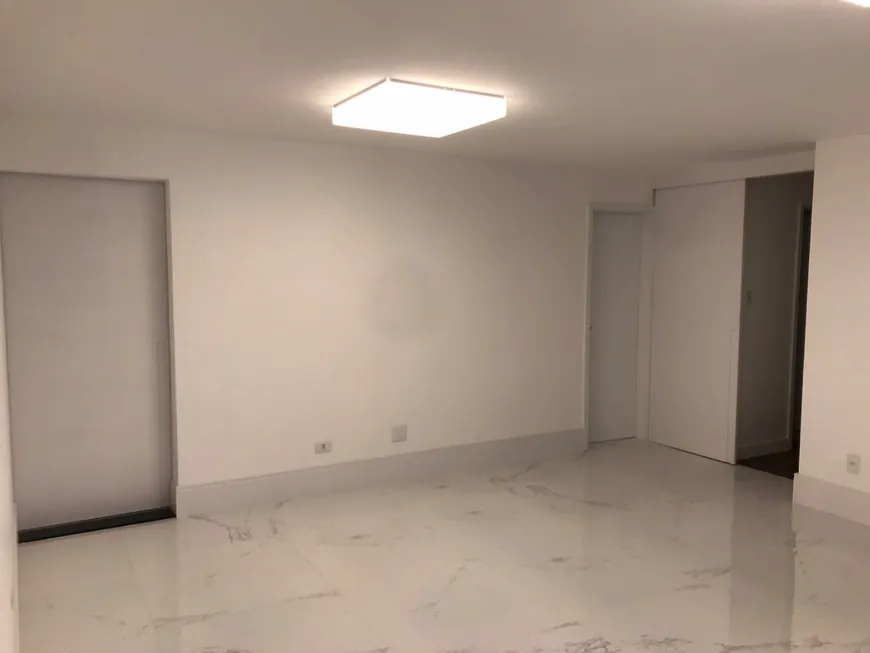 Foto 1 de Apartamento com 4 Quartos à venda, 120m² em Santa Cecília, São Paulo