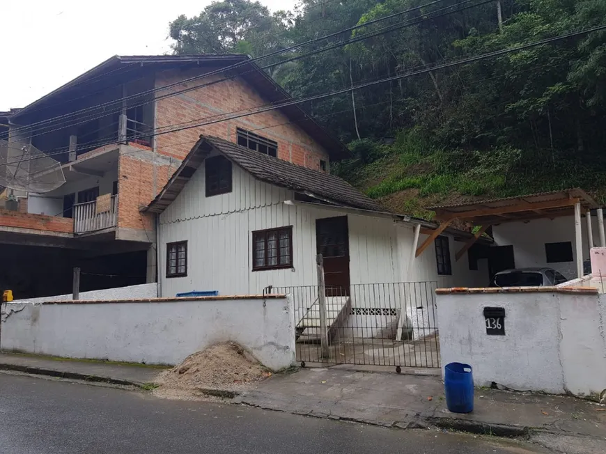 Foto 1 de Casa com 3 Quartos à venda, 90m² em Glória, Blumenau