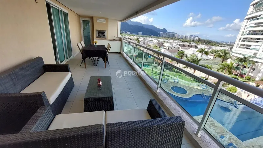 Foto 1 de Apartamento com 4 Quartos à venda, 142m² em Barra da Tijuca, Rio de Janeiro