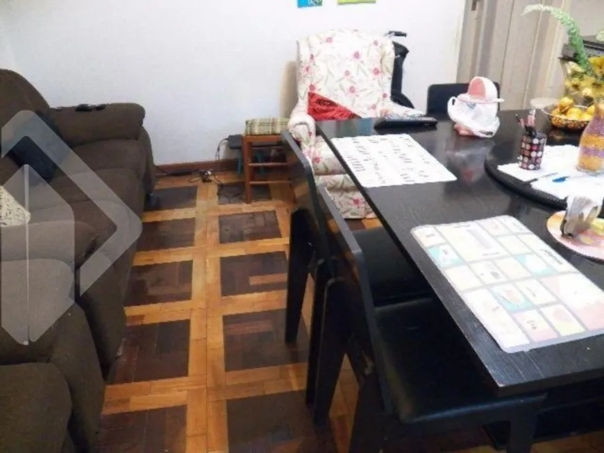 Foto 1 de Apartamento com 2 Quartos à venda, 54m² em Farroupilha, Porto Alegre