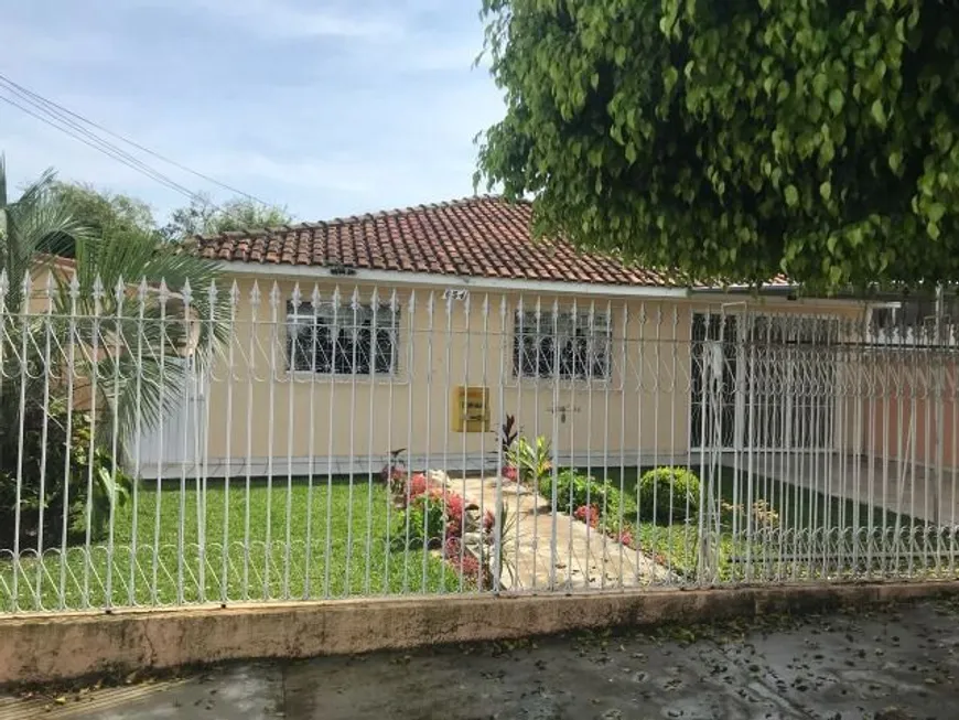 Foto 1 de Casa com 3 Quartos à venda, 134m² em Centro, Ponta Grossa