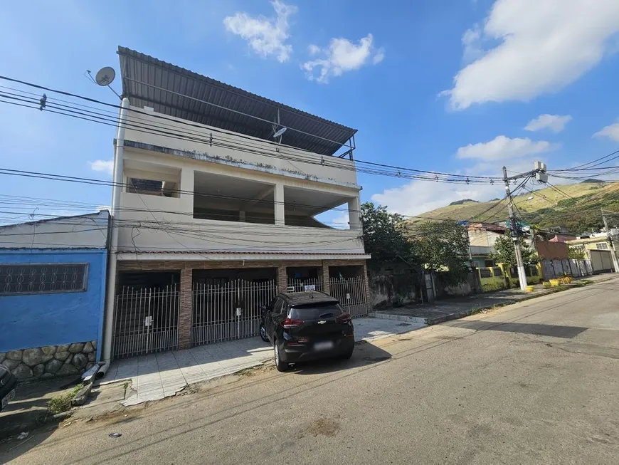 Foto 1 de Casa com 6 Quartos à venda, 250m² em da Luz, Nova Iguaçu