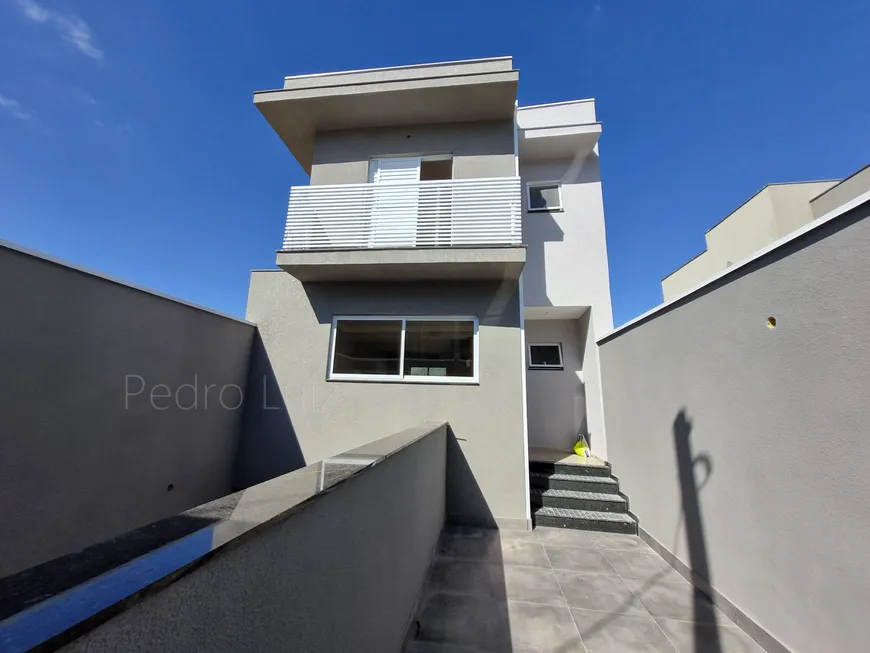 Foto 1 de Sobrado com 3 Quartos à venda, 160m² em Laranjeiras, Caieiras