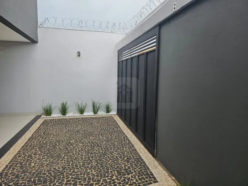 Foto 1 de Casa com 3 Quartos à venda, 250m² em Aclimacao, Uberlândia