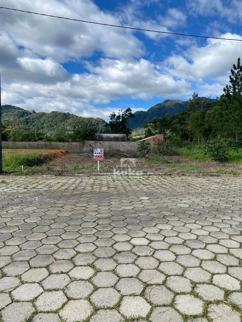 Foto 1 de Lote/Terreno à venda, 300m² em Rio Cerro II, Jaraguá do Sul