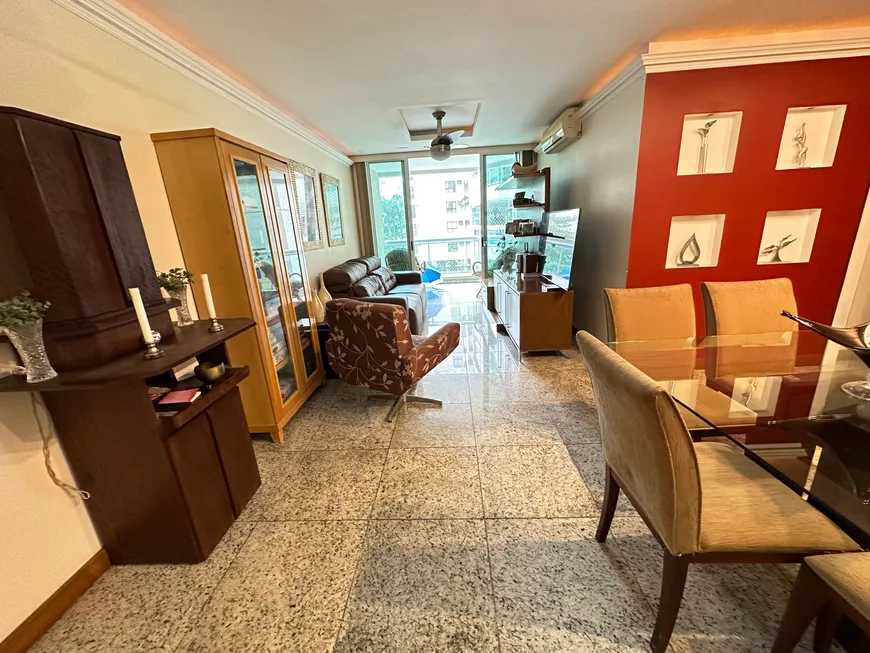 Foto 1 de Apartamento com 3 Quartos à venda, 130m² em Icaraí, Niterói