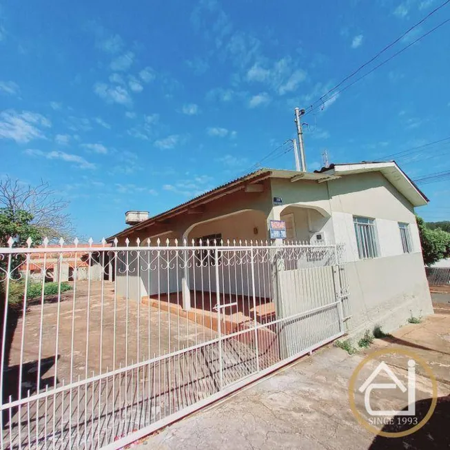 Foto 1 de Casa com 3 Quartos à venda, 100m² em Centro, Porecatu