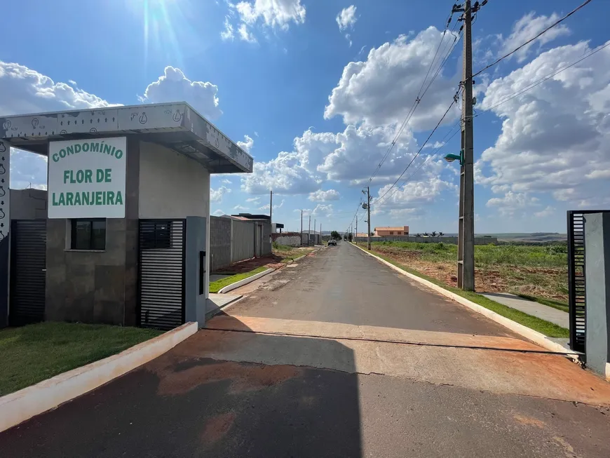 Foto 1 de Lote/Terreno à venda, 500m² em Centro, Mandaguaçu