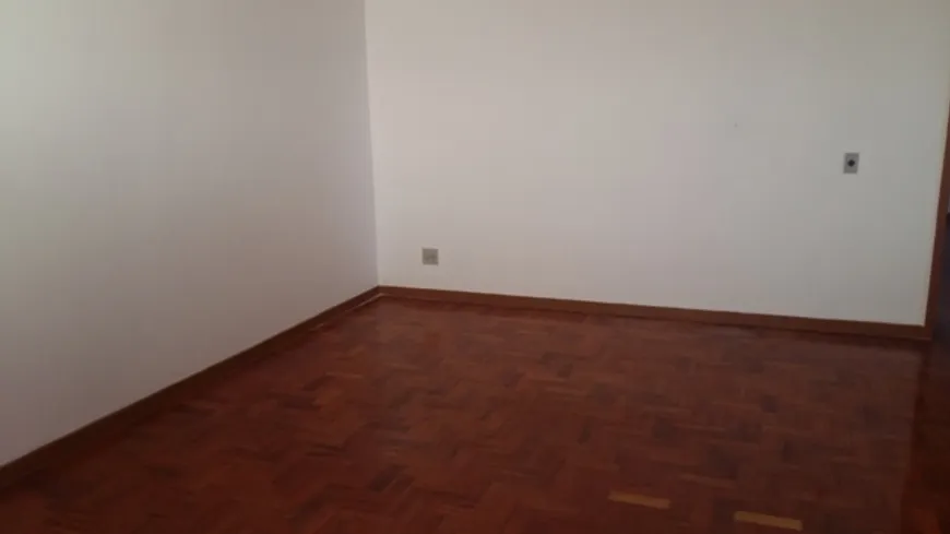 Foto 1 de Apartamento com 3 Quartos à venda, 80m² em Sagrada Família, Belo Horizonte