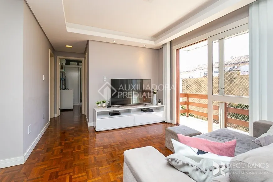 Foto 1 de Apartamento com 2 Quartos à venda, 80m² em Jardim Lindóia, Porto Alegre