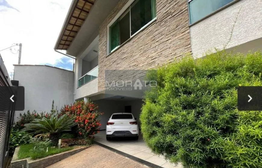 Foto 1 de Casa com 3 Quartos à venda, 280m² em Álvaro Camargos, Belo Horizonte