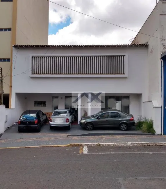 Foto 1 de Casa com 5 Quartos à venda, 242m² em Centro, Bauru