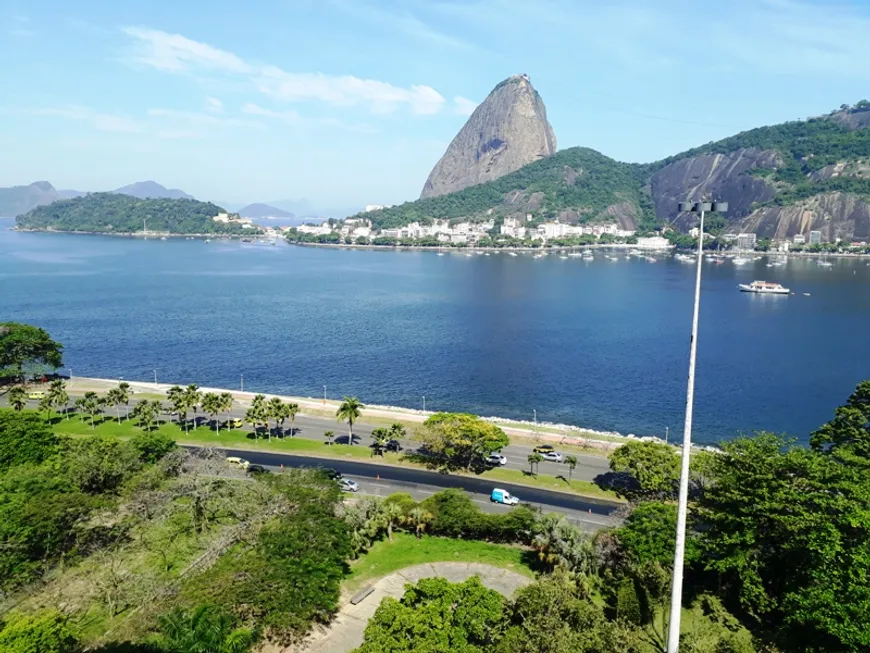 Foto 1 de Apartamento com 3 Quartos para alugar, 250m² em Flamengo, Rio de Janeiro