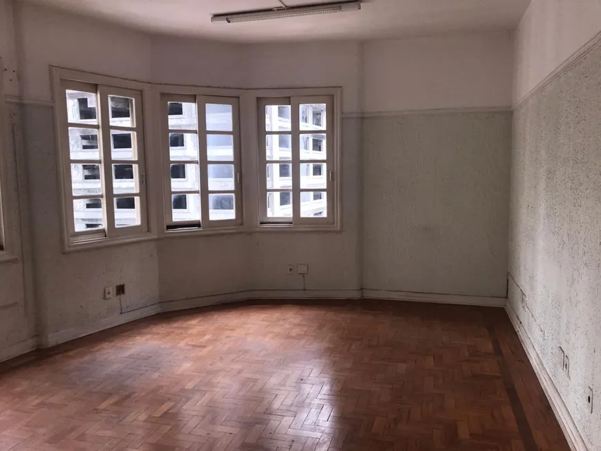 Foto 1 de Ponto Comercial para alugar, 100m² em Santa Ifigênia, São Paulo