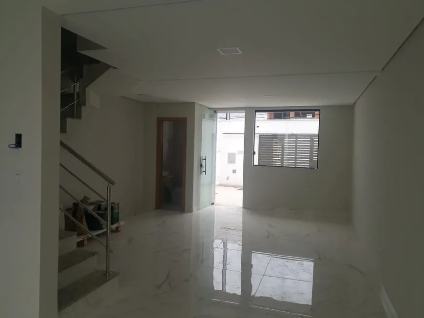 Foto 1 de Casa com 3 Quartos à venda, 102m² em Santa Rosa, Belo Horizonte