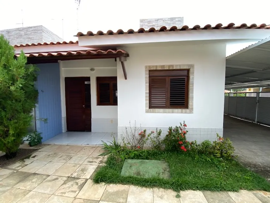 Foto 1 de Casa com 2 Quartos para alugar, 58m² em Jardim Camboinha, Cabedelo