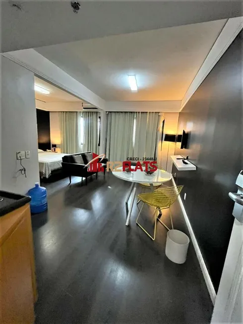 Foto 1 de Flat com 1 Quarto à venda, 33m² em Moema, São Paulo