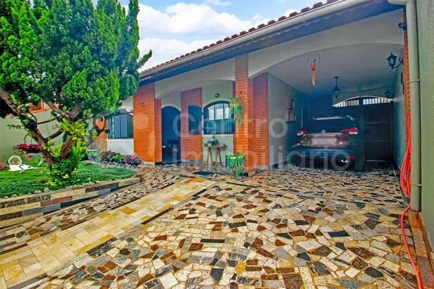 Foto 1 de Casa com 3 Quartos à venda, 160m² em Balneario Arpoador , Peruíbe