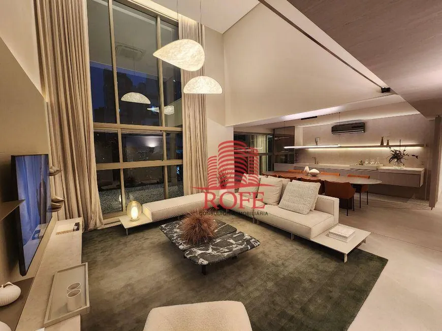 Foto 1 de Apartamento com 3 Quartos à venda, 264m² em Moema, São Paulo