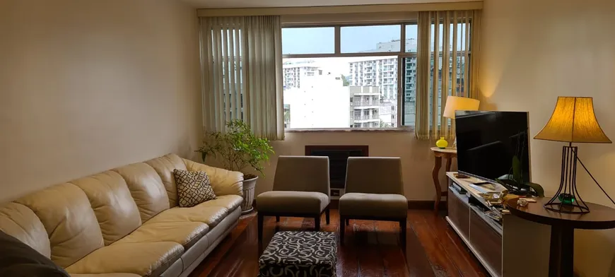 Foto 1 de Apartamento com 4 Quartos à venda, 180m² em Tijuca, Rio de Janeiro