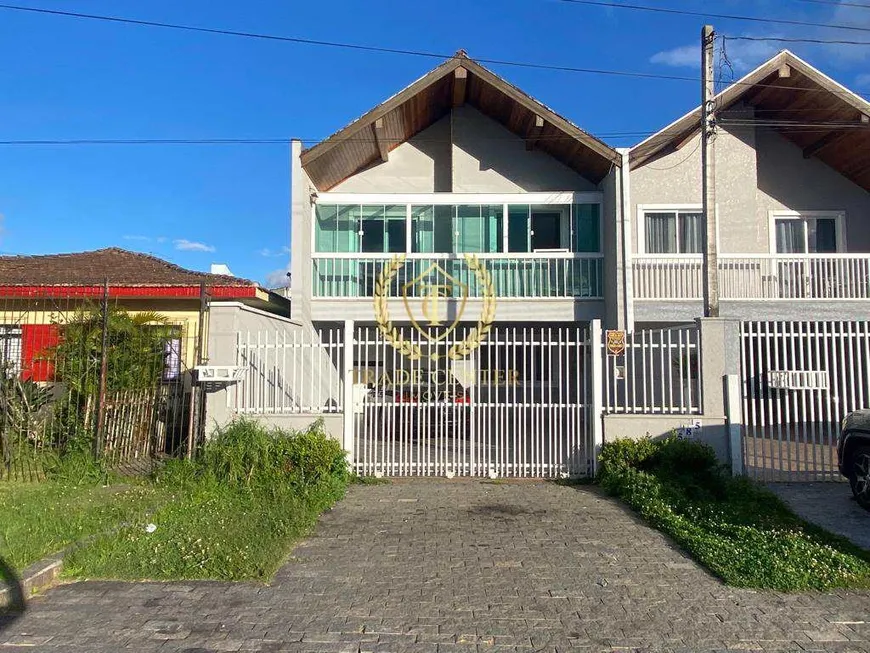 Foto 1 de Sobrado com 3 Quartos à venda, 180m² em Cidade Jardim, São José dos Pinhais