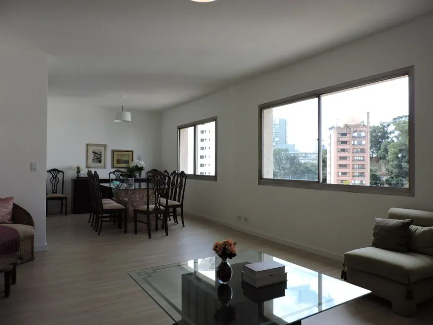 Foto 1 de Apartamento com 4 Quartos à venda, 175m² em Real Parque, São Paulo