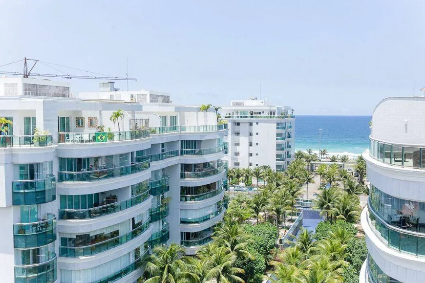 Foto 1 de Cobertura com 3 Quartos à venda, 560m² em Barra da Tijuca, Rio de Janeiro